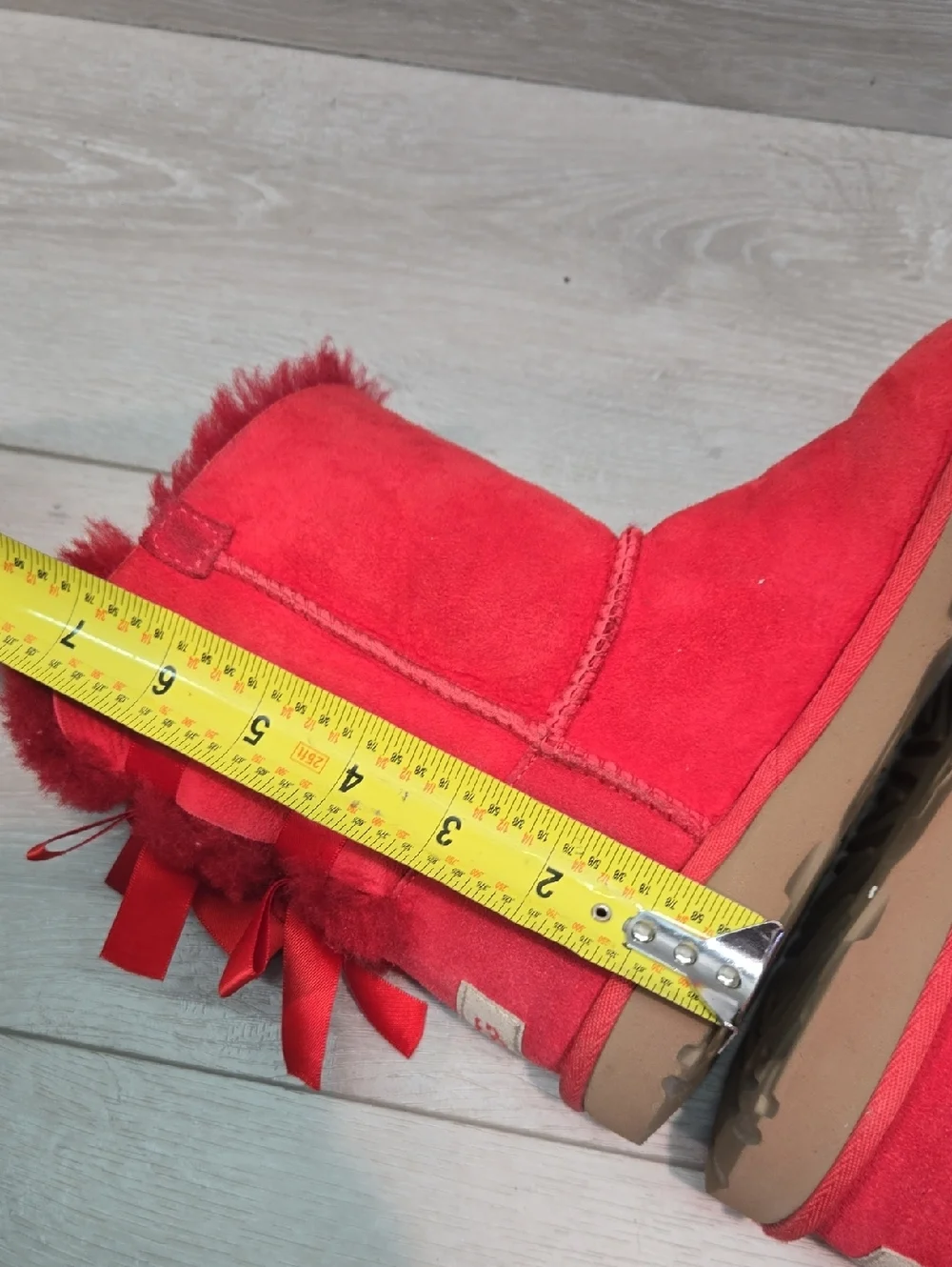 UGG Australia Big Girl Kids Red Suede Bow Back Shearling Boots Shoes Sz 2
